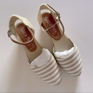 NWOT Attractive Napa Flex Striped Platform Shoes